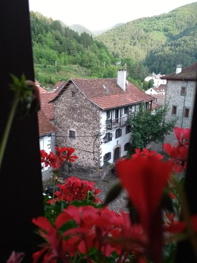 Casa Rural Elurkoia 伊萨瓦 外观 照片